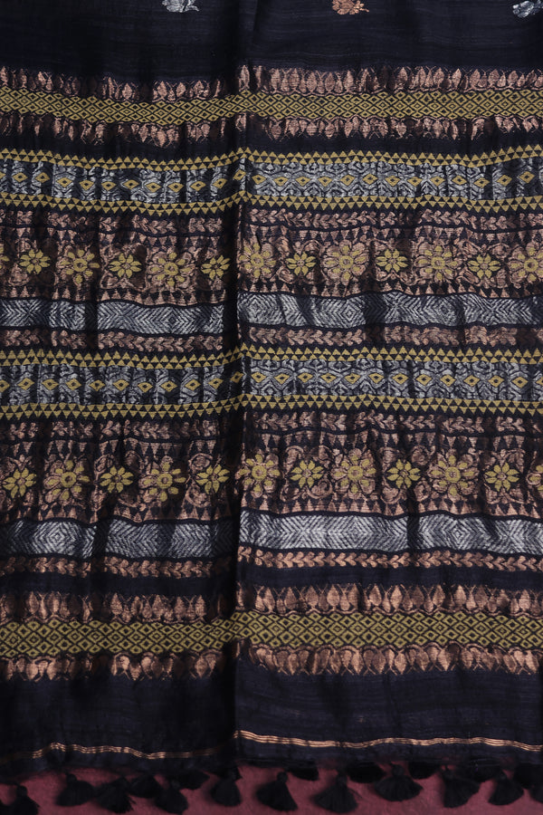 Shyama - Pure handwoven Matka silk with a Benarasi woven Anchal