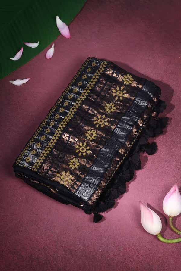 Shyama - Pure handwoven Matka silk with a Benarasi woven Anchal
