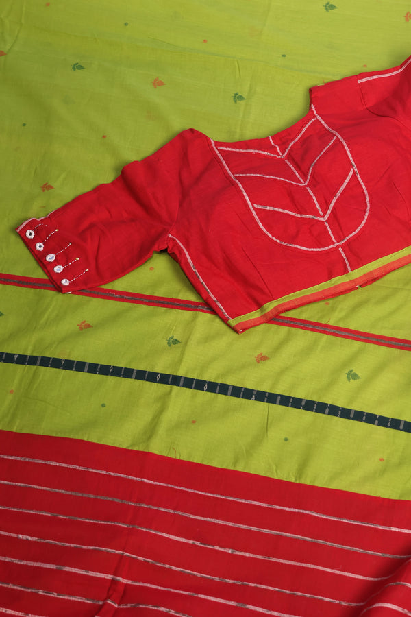 Grass Green Handwoven Cotton Jamdani Saree with Red Khesh Pallu | Curated Fusion