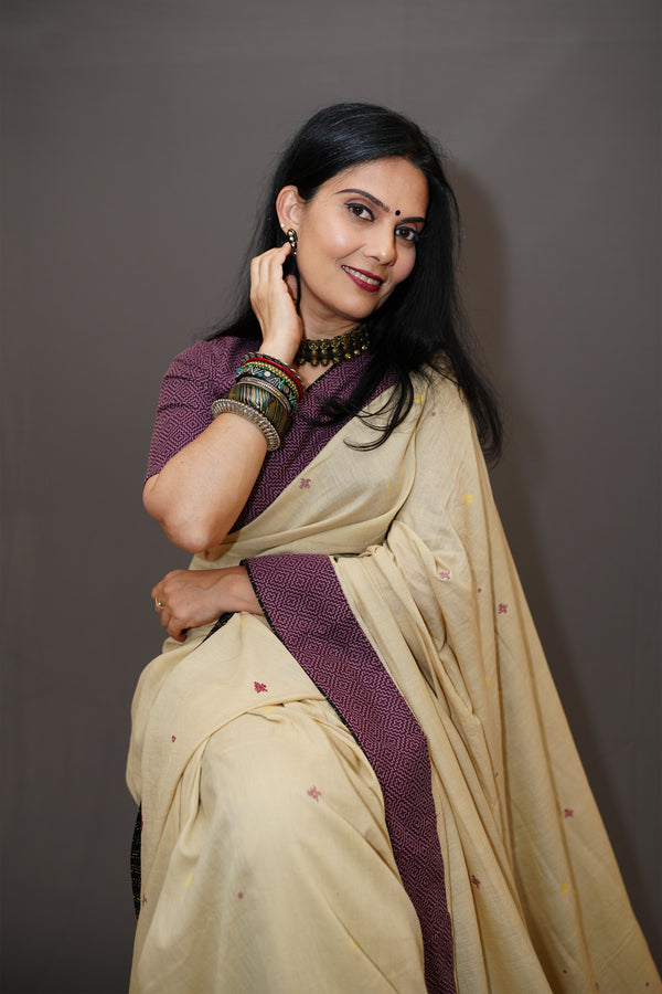 Biscuit Jamdani with patch work and pure silk pen kalamkari pallu -Saree